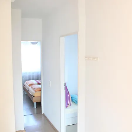 M2 - Apartmenthaus Marienburger Str 4 - Feriendomizil Hollich *